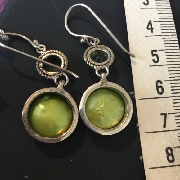 New Artisan By Samual B 925 Natural Green Mabe Pearl & Peridot Gemstones Earring - Picture 9 of 10